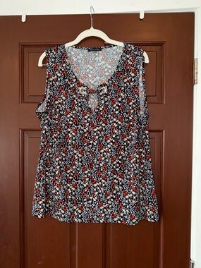 Calvin Klein Navy Sleeveless Floral Keyhole Tank with Red & Cream Accents